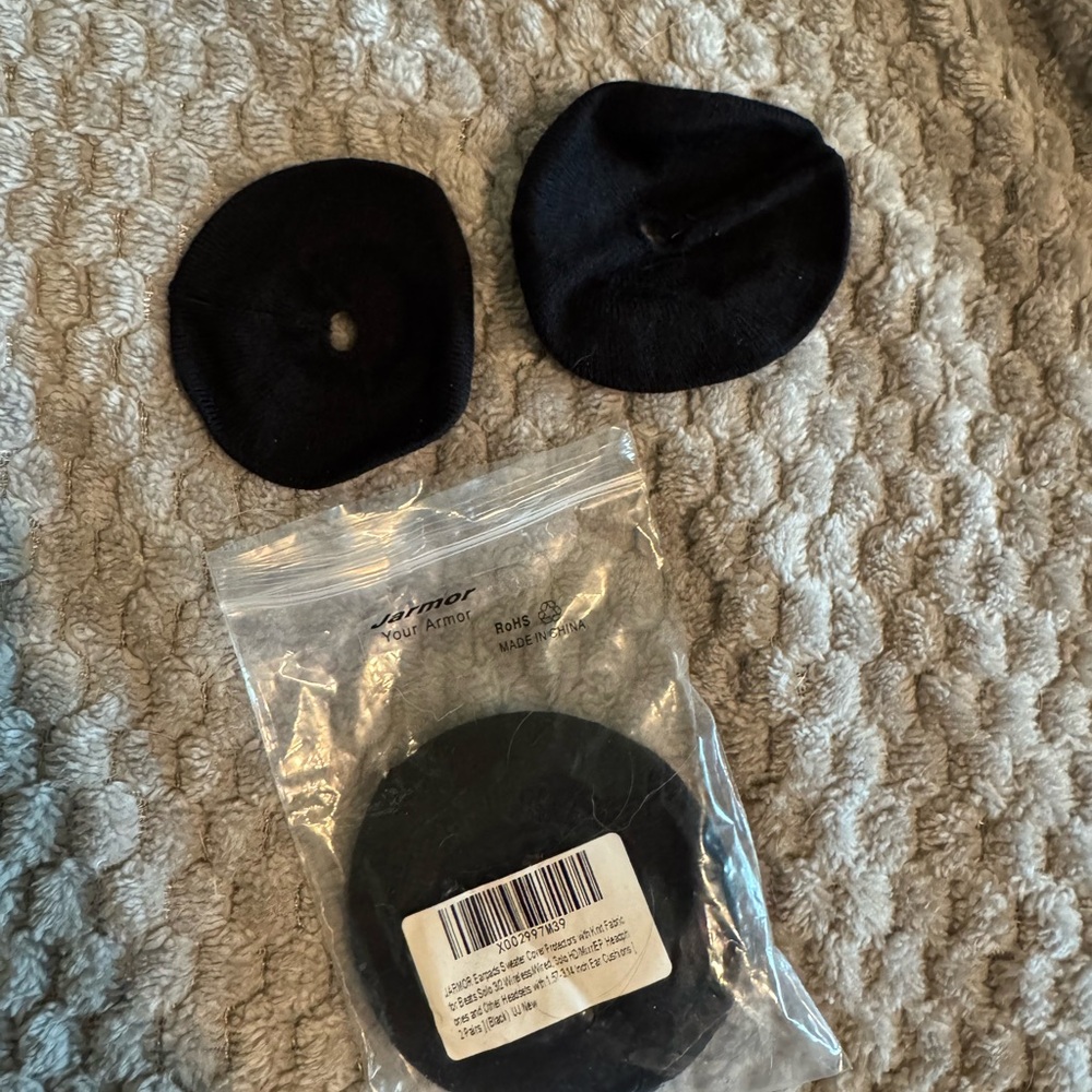 Under Armour Black Ear Cushions